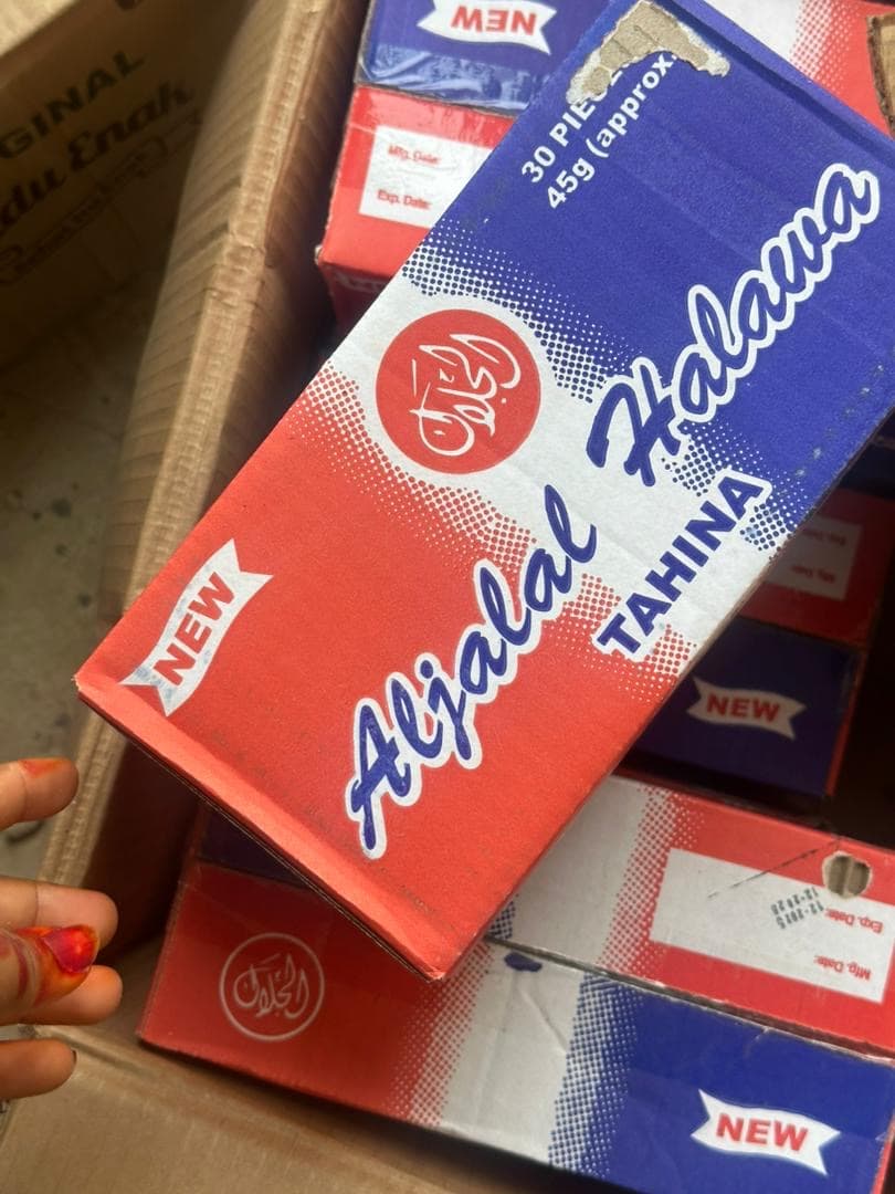 Alkali sweetener biscuit