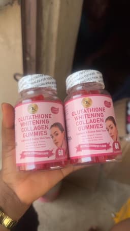 Skin whitening gummies